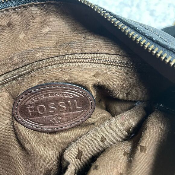 Fossil explorer vintage leather black crossbody bag  antique gold tone hardwares